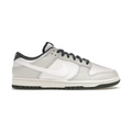 Nike Dunk Low Retro SE Photon Dust Vintage Green